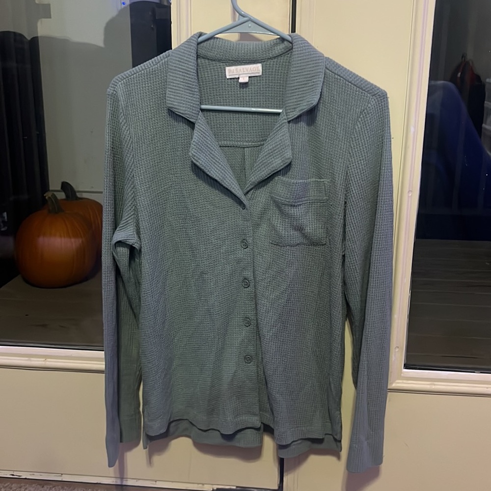 Super Soft P.J. Salvage Waffle Weave Button Down (Women’s Medium)